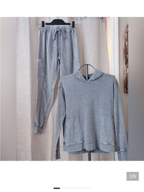 Cozy Washed Gray Hoodie & Jogger Set
Jane and Delancy